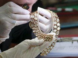 Berlian Pink Harta Sitaan dari Marcos Mantan Penguasa Filipina Akan Dilelang