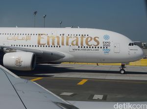 Kesaksian Penumpang Emirates Soal Sakit Massal di Pesawat Kesaksian Penumpang Emirates Soal Sakit Massal di Pesawat