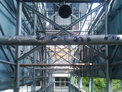 Melihat JPO di Surabaya yang Aman, Dilengkapi CCTV dan Bersih