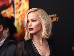 Jennifer Lawrence Terpilih Jadi Entertainer of The Year 2015