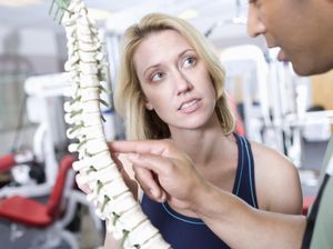 Penyebab Sakit Tulang Belakang dan Cara Mengatasinya