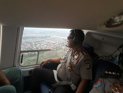 Kapolda Metro Patroli Udara Pantau Aksi Demo di Bekasi hingga Tangerang