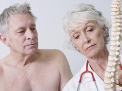 Tak Mau Tulang Belakang Jadi Bungkuk? Perhatikan Hal-hal Ini