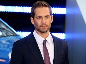 Sinopsis The Fast & The Furious, Paul Walker Terlibat Dunia Balapan Sinopsis The Fast & The Furious, Paul Walker Terlibat Dunia Balapan