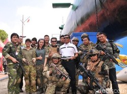 Kompetisi Airsoft Gun, Peserta Membebaskan Panyanderaan Kru Kapal Selam