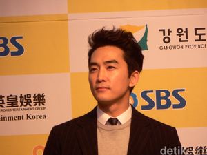 Song Seung Hun Pesta Bareng Liu Yi Fei di Ultah ke-40 Song Seung Hun Pesta Bareng Liu Yi Fei di Ultah ke-40