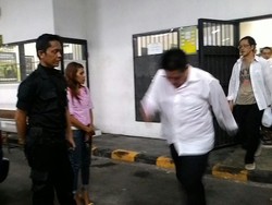 Kasus 50 Ribu Butir Ekstasi, Tuntutan Adik Freddy Budiman Ditunda