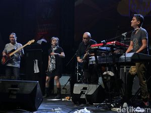 Krakatau Reunion Gelar Lomba Desain Sampul Album