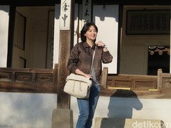 Ketika Si Dae Jang Geum Tampil Trendy di Rumah Tradisional Korea