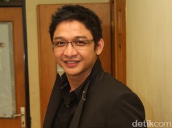 Heboh Foto Mesra Mirip Pasha-Angel, Ayah: Saya Saja Banyak yang Minta Foto