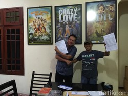 Maxima Pictures Gandeng Pidi Baiq Bikin Film Komedi