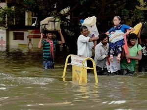 143 Orang Tewas Akibat Banjir di India dan Nepal 143 Orang Tewas Akibat Banjir di India dan Nepal