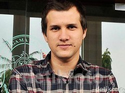 Sambil Menangis, Kakak Stuart Collin Jelaskan Soal Mahar Nikah Risty Tagor