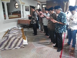 Kenangan Para Sahabat dan Wasiat Slamet Effendy Sebelum Meninggal Dunia