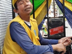 Piala Adipura di Mata Relawan dan Petugas Penyapu Jalan di Bandung