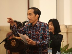 Dari Istana Bogor, Presiden Jokowi Pantau Pilkada Serentak