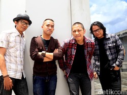 The Rain: Orang Udah Capek Dengerin Lagu Galau yang Bikin Tambah Sedih!