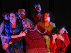 Mainteater Bandung Pentas di Festival Mapping Melbourne 2015