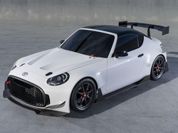 Mobil Sport Toyota S-FR Makin Keren dengan Versi Balap