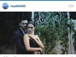 Nabila Syakieb dan Calon Suami Serba Hitam di Video Prewedding