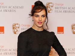 Jessica Brown Findlay Siap Terima Tantangan Baru di Dunia Akting