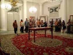 Menteri Rini ke Balai Kota, Tandatangani MoU Pembangunan dengan Ahok