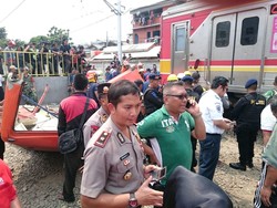 Polisi Buka Posko Keluarga Korban Kecelakaan Metromini vs KCL