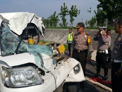 Kecelakaan Maut Daihatsu Luxio di Cipali, 6 Orang Tewas