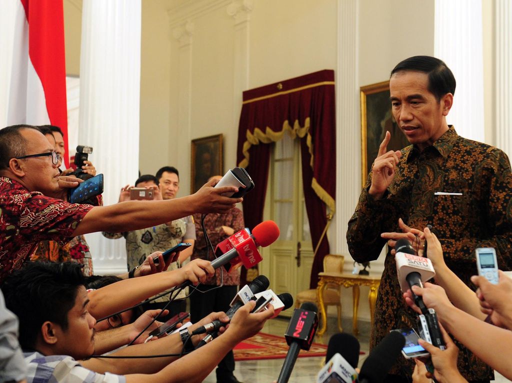 Pakai Diksi Tabok, Jokowi Dinilai Psy War Tunjukkan Power