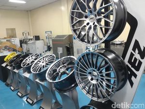 Velg Buatan Karawang Ini 95 Persen Diekspor ke Luar Negeri Velg Buatan Karawang Ini 95 Persen Diekspor ke Luar Negeri
