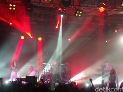 Klimaks! Satu Jam Puas Pesta Bareng Clean Bandit di Jakarta
