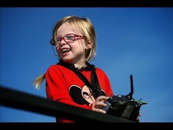 Canggih! Pesawat Kertas Ini Bisa Jadi Remote Control