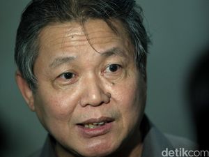 Airlangga Masih Aman di Kabinet, PDIP Prediksi Ada Reshuffle Lagi