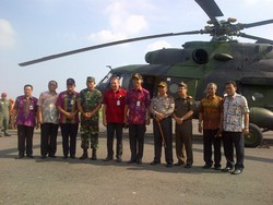 Naik Helikopter, Gubernur Ganjar Keliling Pantau Persiapan Pilkada Jateng