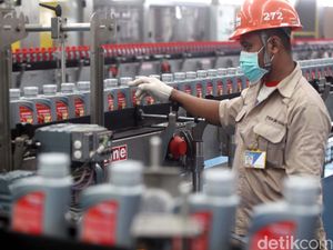 Pertamina Produksi Pelumas Euro 4 di RI, Enam Bulan Sudah Siap Pertamina Produksi Pelumas Euro 4 di RI, Enam Bulan Sudah Siap