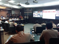 Pantau Pilkada Lewat Telekonferensi, Luhut: Semua Masih Terkendali