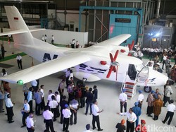 Luhut: Presiden Ingin Lihat Pesawat N219 Mendunia