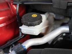 Tidak Hanya Ditambah, Minyak Rem Juga Perlu Dikuras