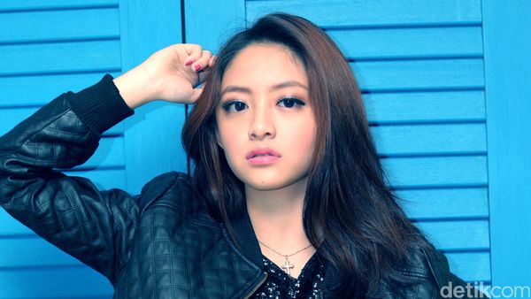 Begini Wajah Natalie Zenn Tanpa Polesan Make-up