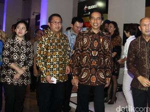 Jokowi Perintahkan Menkominfo Tutup Situs dan Akun Radikal