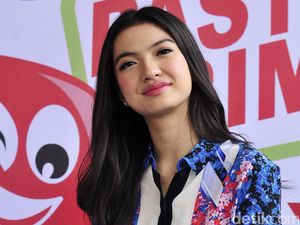 Air Wudu Hingga Vitamin C, Rahasia Cantik Raline Shah di Usia 31 Tahun