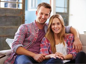 Tak Hanya Obrolan, Pasangan yang Bahagia Juga Nyambung Untuk Hal Ini