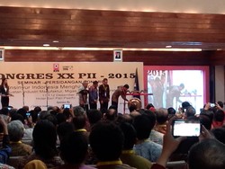 Di Depan Ical dan Para Insinyur, Jokowi Pamer Pembangunan Infrastruktur