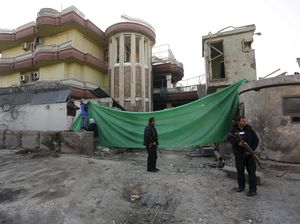 Bom Bunuh Diri Ledakkan Bus Media di Afghanistan, 7 Orang Tewas