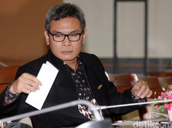 Johan Budi: Ada Masalah Komunikasi di Pimpinan KPK yang Lalu