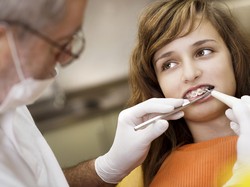 Ini Lho Bahayanya Pakai Kawat Gigi Tanpa Kontrol ke Dokter