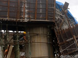 Satu Beton Penyangga Jembatan Tol Depok-Antasari Ambruk