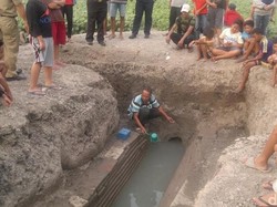 Melihat Parit dari Bata Merah Peninggalan Kerajaan Majapahit di Sidoarjo