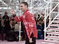 Hengkang dari Calvin Klein, Kinerja Raf Simons Disebut Mengecewakan