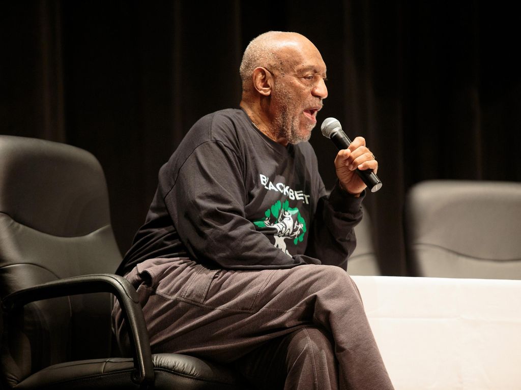 Bill Cosby Dituduh Cium Wanita Berusia 14 Tahun Bill Cosby Dituduh Cium Wanita Berusia 14 Tahun